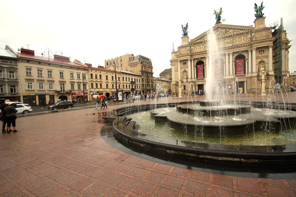 Romantic In Lviv 500M From Opera Экстерьер фото