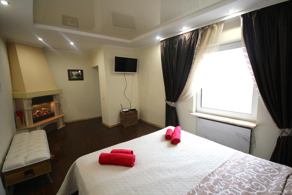 Romantic In Lviv 500M From Opera Экстерьер фото